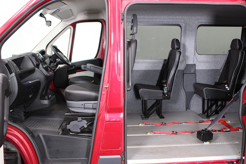 Peugeot Boxer 2.0 HDi 4 Seat Manual