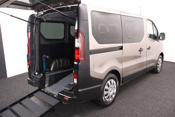 Wheelchair accessible vans Renault Trafic OU20AFX 3