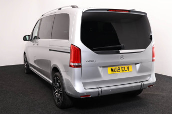 Used wavs Mercedes v class Silver wu19elv 3